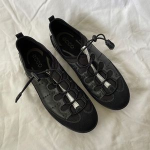 Women’s ECCO Black Leather & Suede Sneakers, Size 37 (6-6.5)